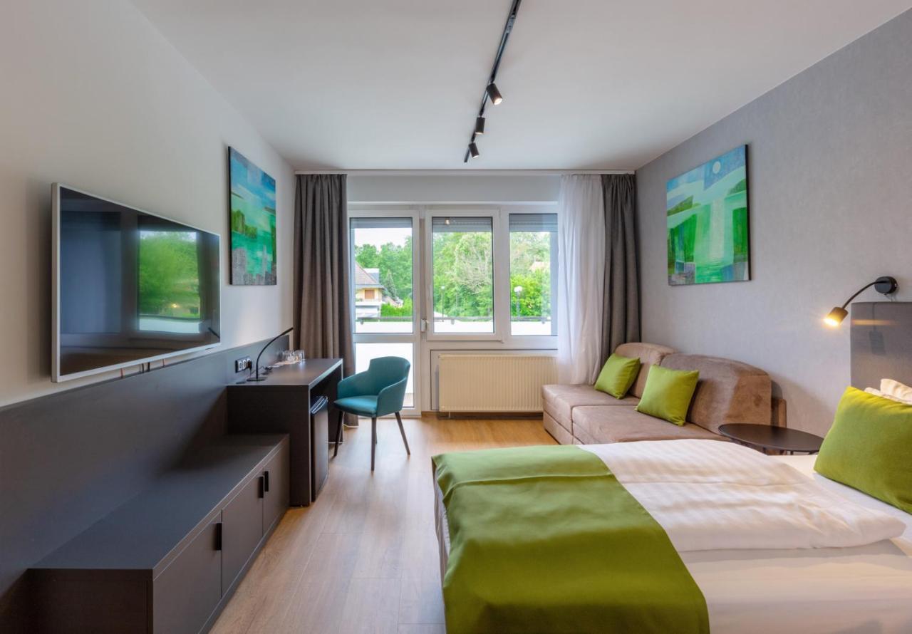 Hotel Otp Balatonszárszó Екстериор снимка
