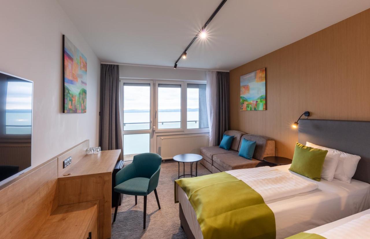 Hotel Otp Balatonszárszó Екстериор снимка