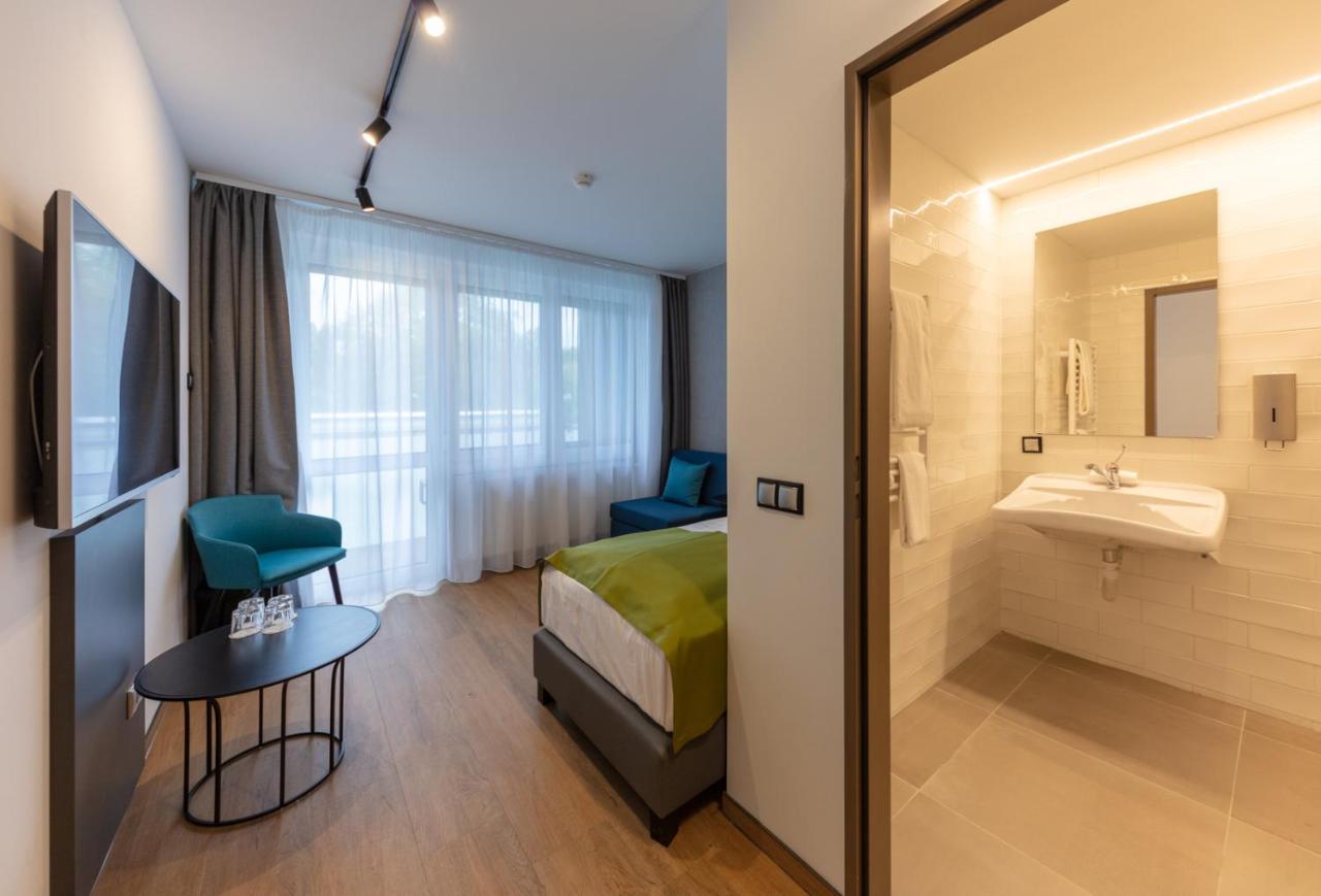 Hotel Otp Balatonszárszó Екстериор снимка